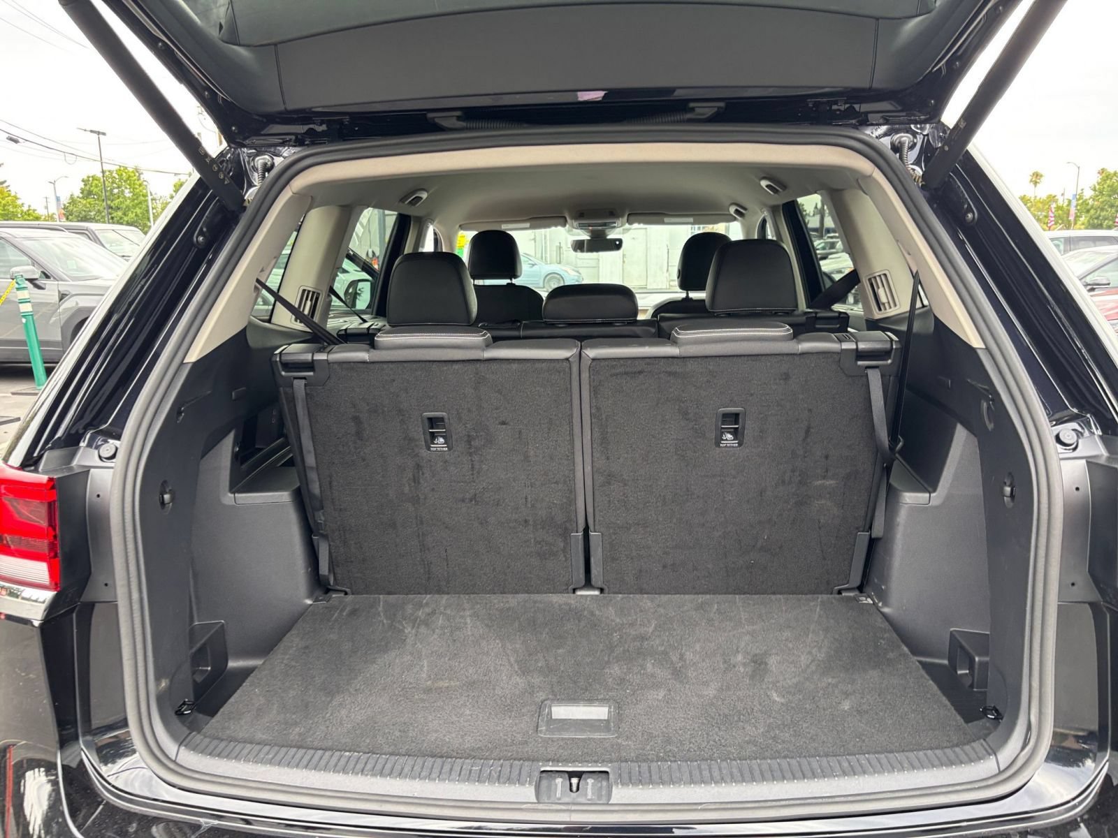 Used 2026 Volkswagen Atlas SE FWD image 34