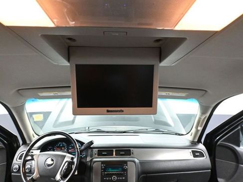 Used 2008 Chevrolet Suburban LT w/ LT Preferred Equipment Group image 37