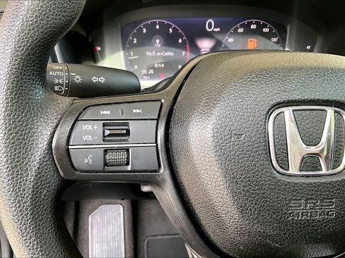 Used 2025 Honda Accord SE image 24