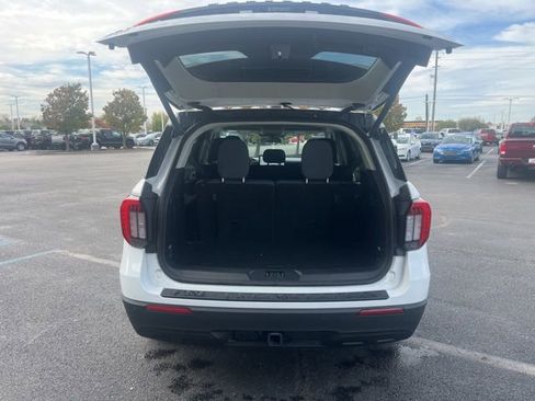 Used 2025 Ford Explorer Active image 10