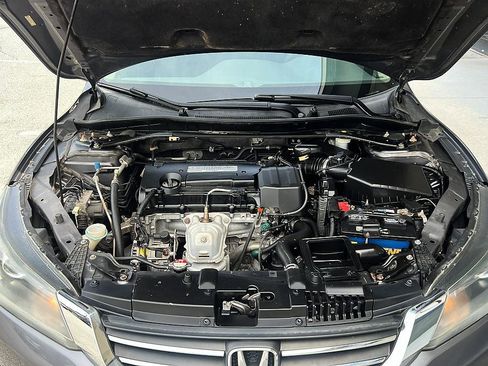 Used 2014 Honda Accord Sport image 9