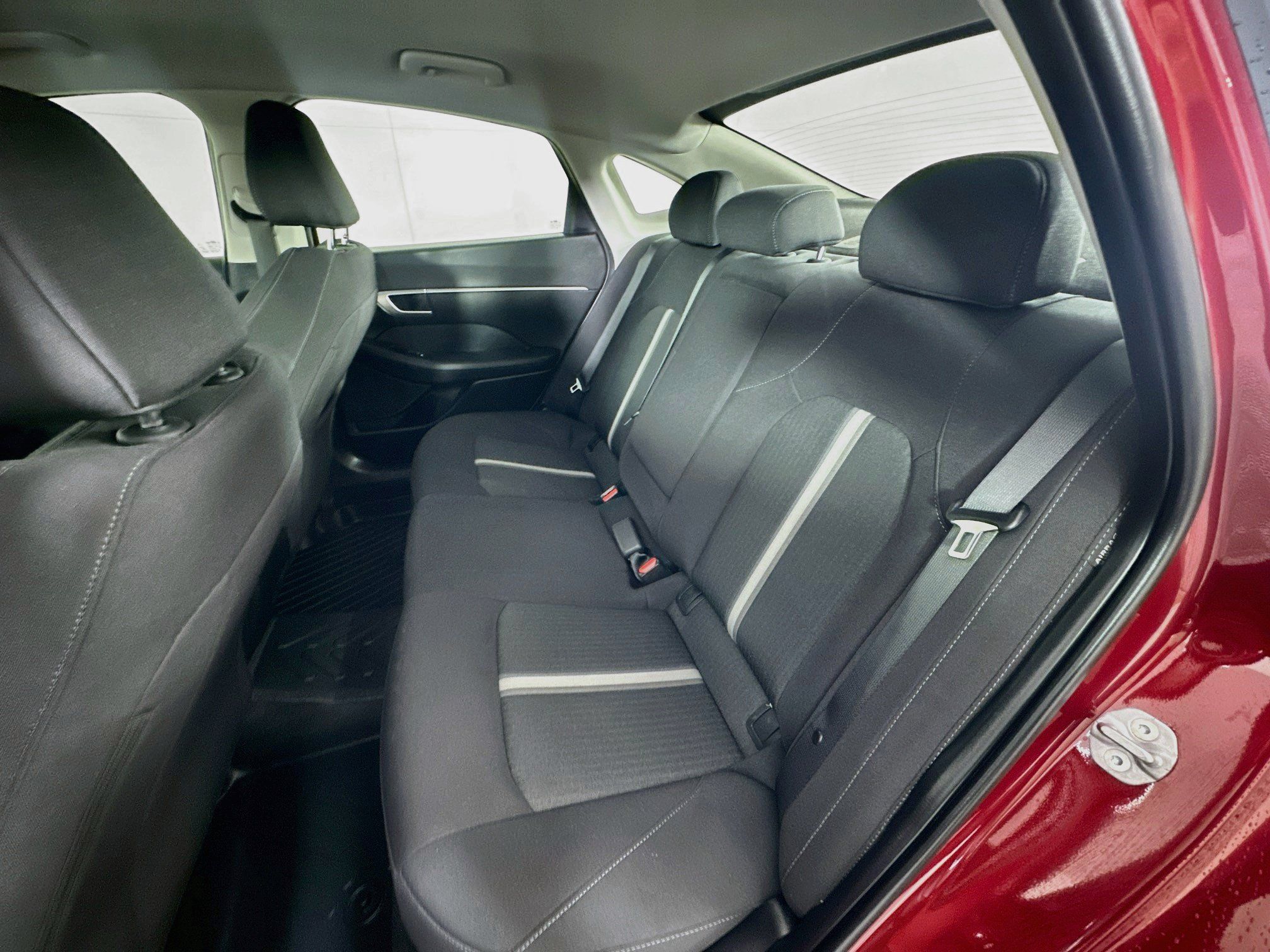 Used 2025 Hyundai Sonata SEL FWD image 27