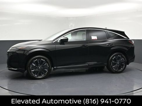 Certified 2026 Nissan Murano Platinum w/ Cargo Package AWD/4WD image 2
