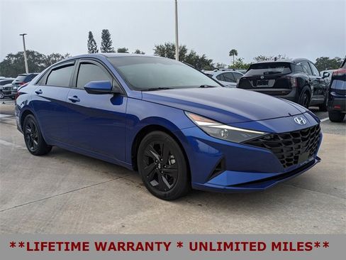 Used 2021 Hyundai Elantra SEL w/ Convenience Package image 2