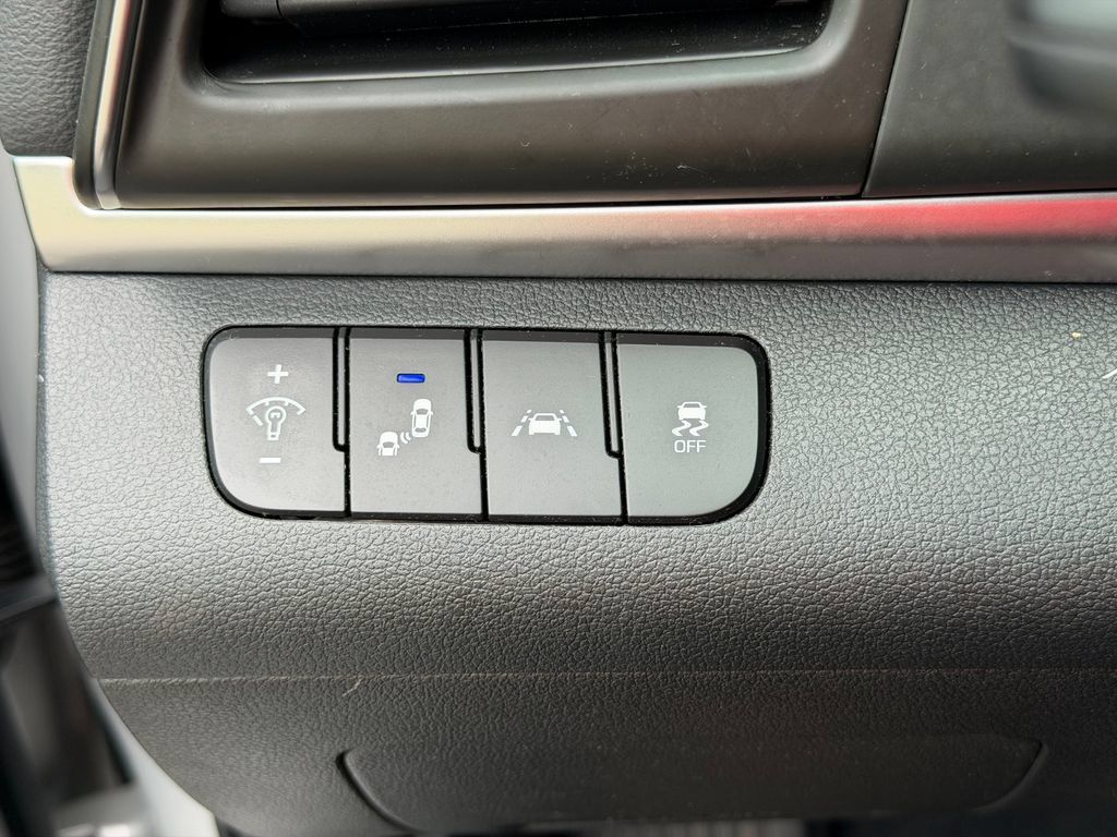 Used 2019 Hyundai Elantra Value Edition w/ Cargo Package FWD image 13