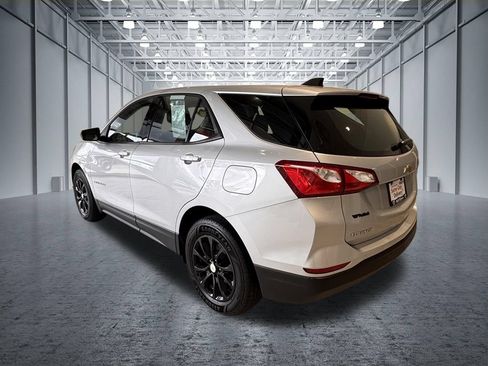 Used 2019 Chevrolet Equinox LS FWD image 3