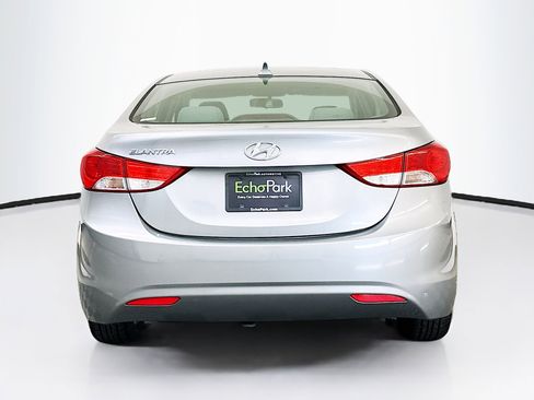 Used 2012 Hyundai Elantra GLS w/ Preferred Pkg 3 image 7