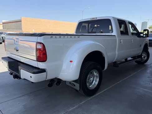 Used 2016 Ford F350 Platinum w/ Platinum Package AWD/4WD image 4