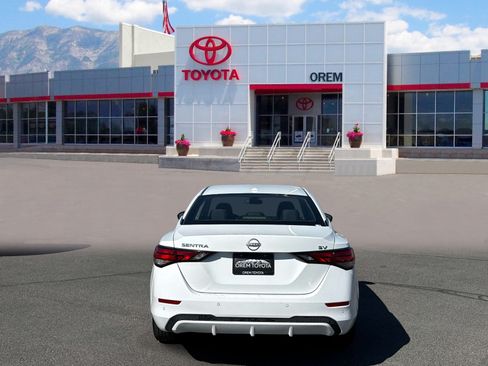 Used 2024 Nissan Sentra SV FWD image 4