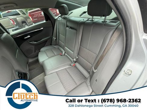 Used 2015 Chevrolet Impala LT w/ Convenience Package FWD image 17