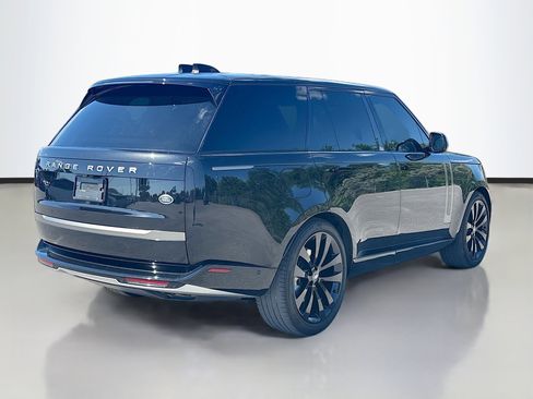 Used 2023 Land Rover Range Rover SE AWD/4WD image 5
