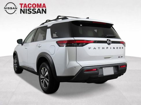 New 2026 Nissan Pathfinder SL AWD/4WD image 3
