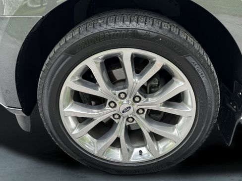 Used 2018 Ford Expedition Platinum AWD/4WD image 21