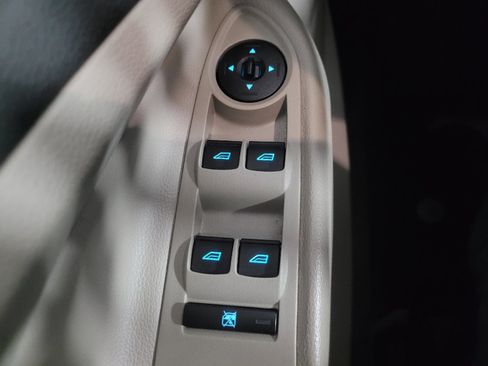 Used 2018 Ford Escape SE image 27