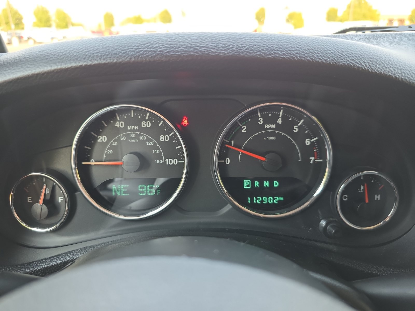Used 2014 Jeep Wrangler Unlimited Sahara w/ Dual Top Group AWD/4WD image 18