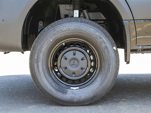 Used 2024 Mercedes-Benz Sprinter 144 Cargo image 10