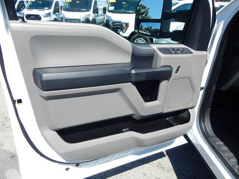 Used 2022 Ford F250 XL w/ Power Equipment Group image 15