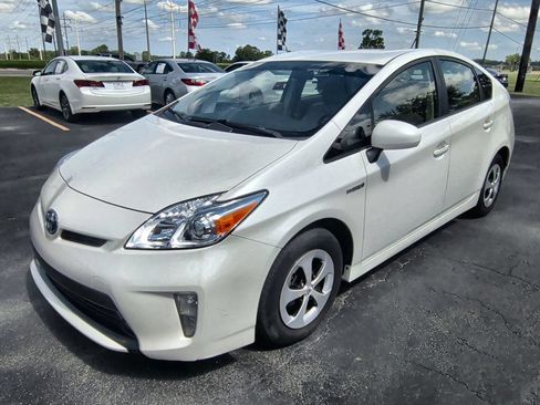 Used 2012 Toyota Prius Three FWD image 1