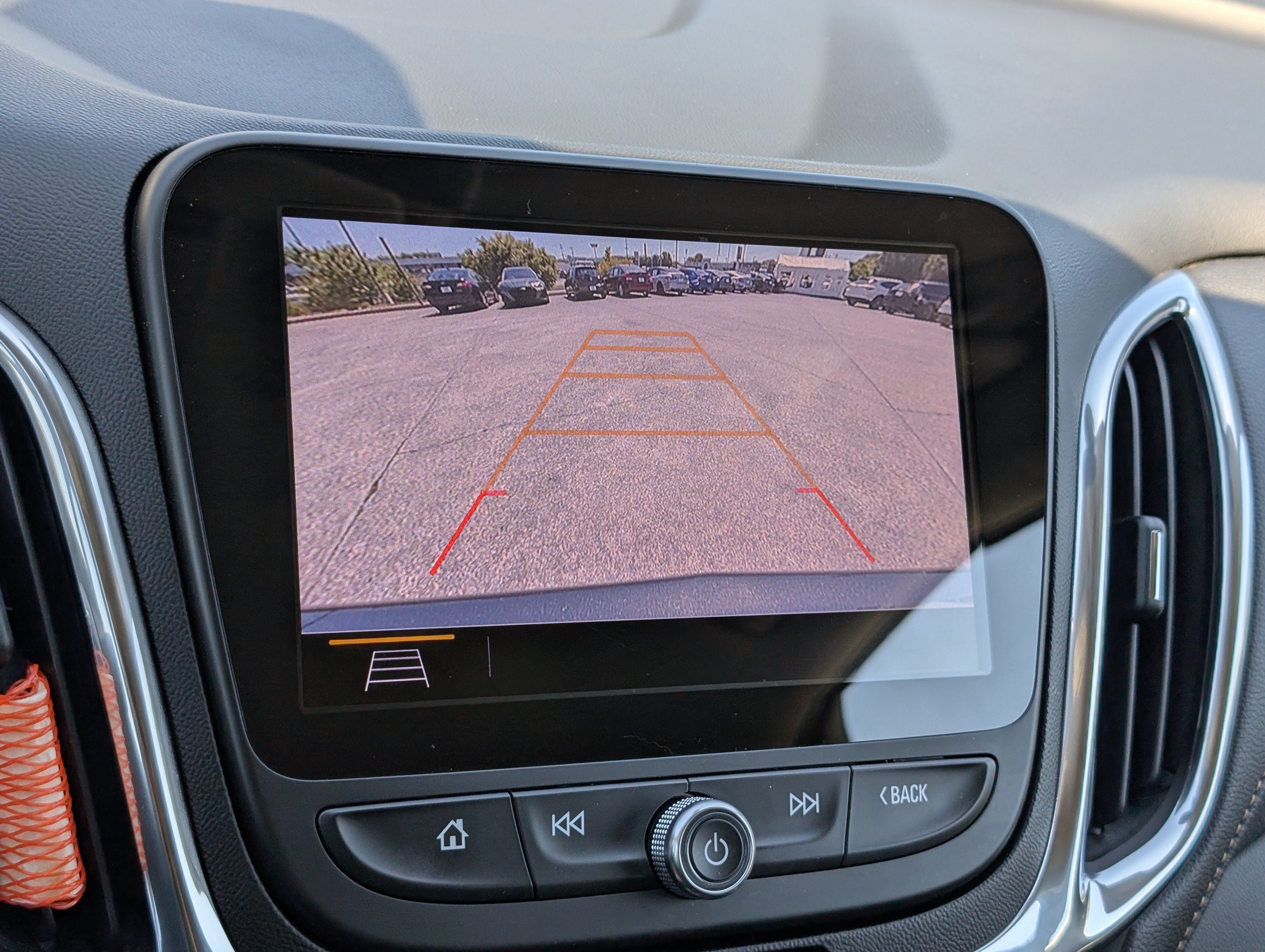 Used 2020 Chevrolet Equinox Premier AWD/4WD image 19