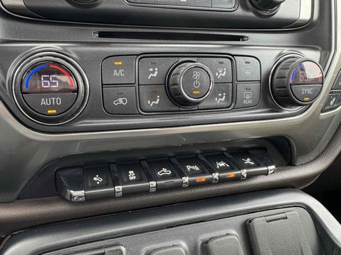 Used 2018 Chevrolet Silverado 1500 LTZ w/ Sport Package image 26