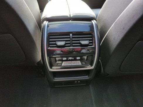 Used 2024 BMW X5 sDrive40i w/ M Sport Package RWD image 18