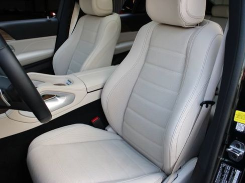 Used 2025 Mercedes-Benz GLE 450 4MATIC Coupe w/ Acoustic Comfort Package image 10