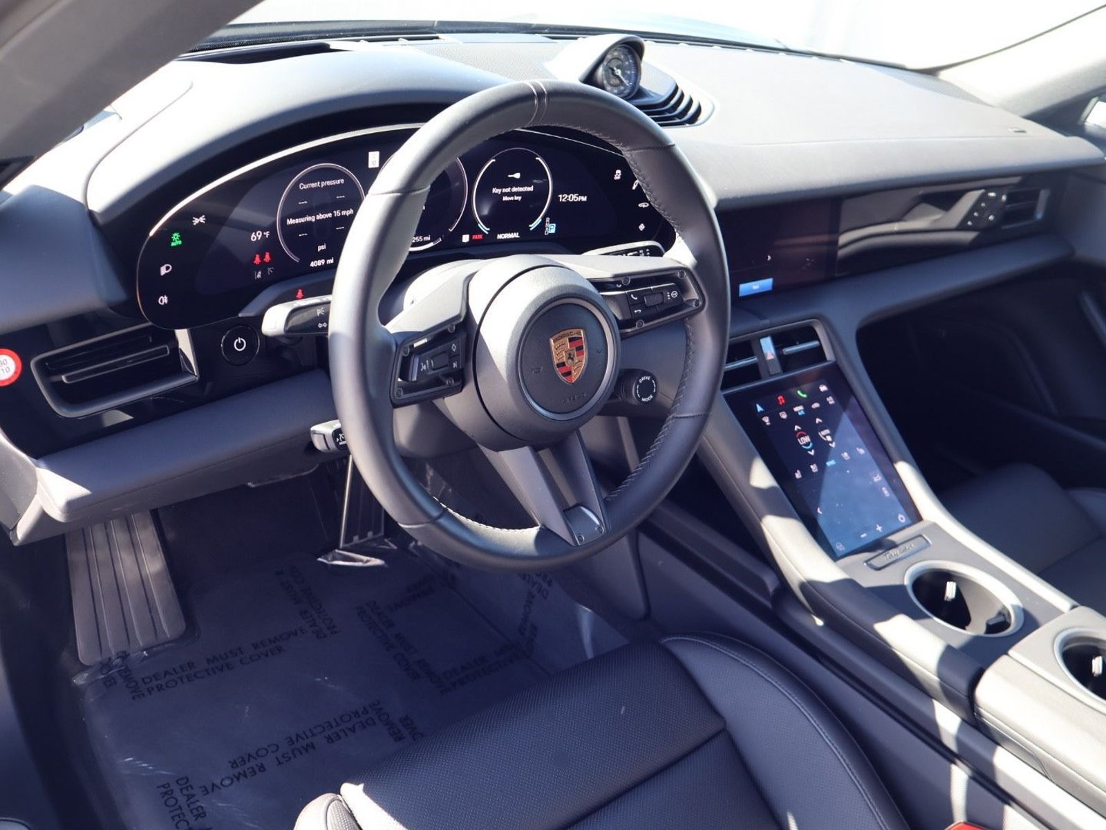 Certified 2025 Porsche Taycan w/ Premium Package RWD image 4