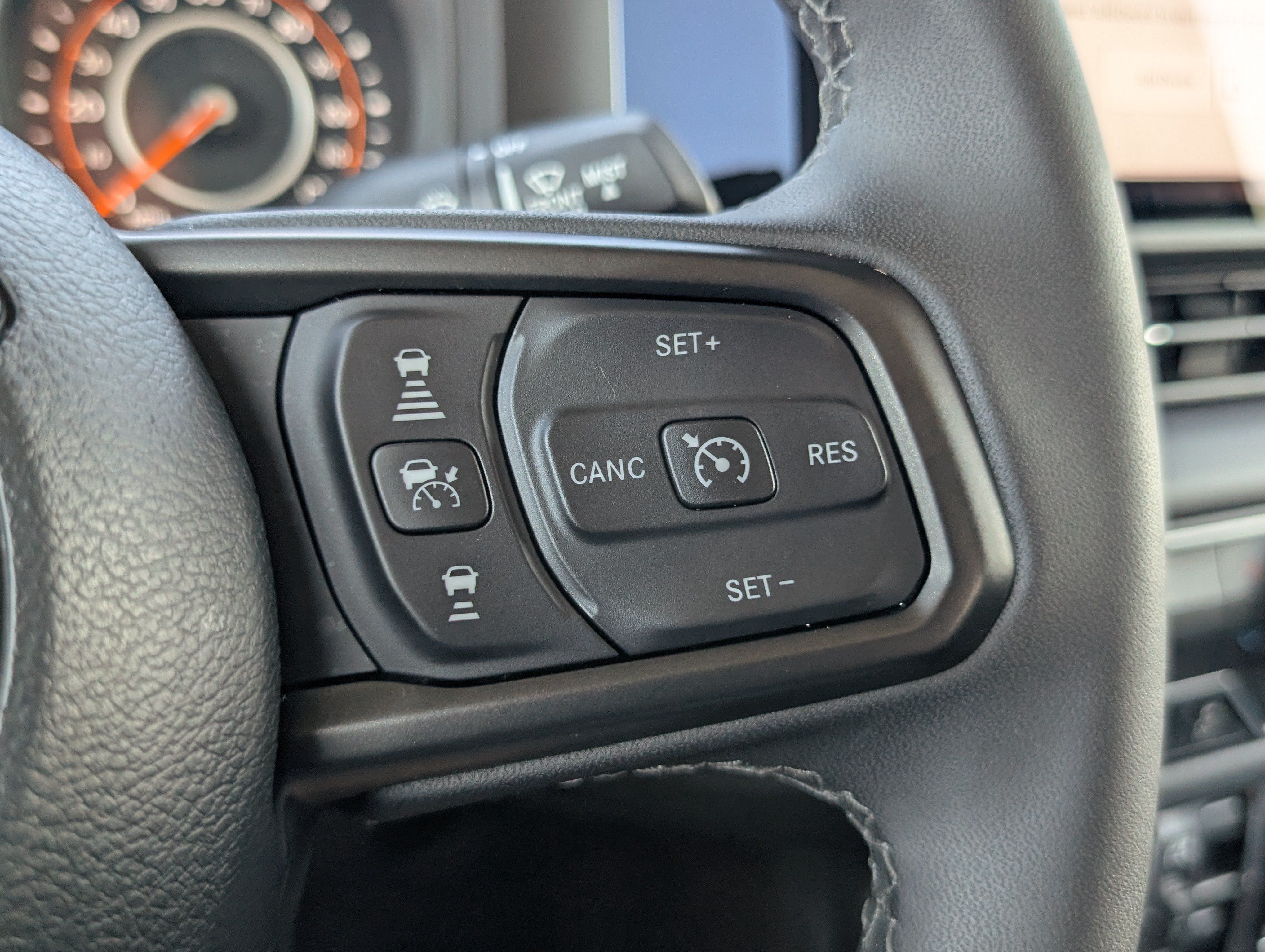 Used 2026 Jeep Gladiator Mojave AWD/4WD image 24