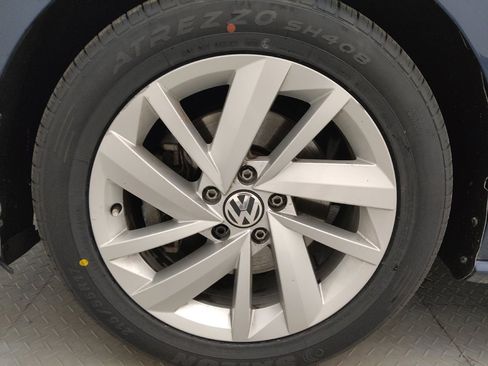Used 2018 Volkswagen Passat 2.0T SE image 31