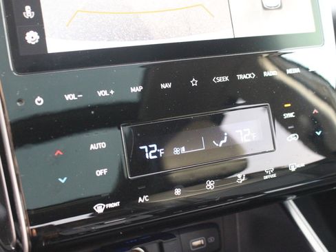 Used 2023 Hyundai Tucson Limited AWD/4WD image 26