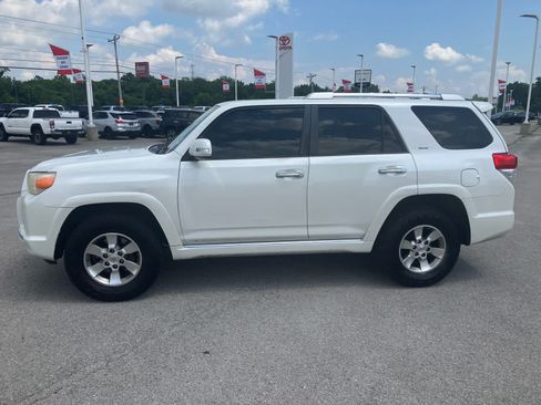 Used 2013 Toyota 4Runner SR5 w/ Convenience Pkg AWD/4WD image 4