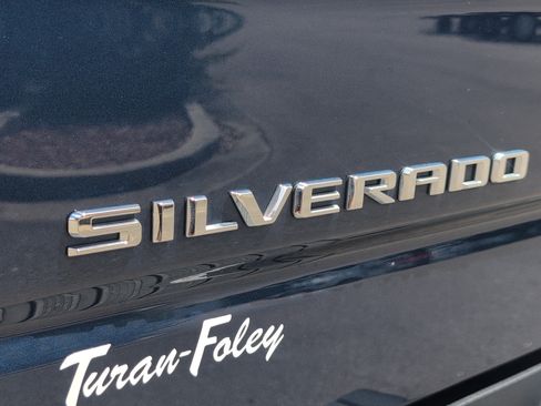 Used 2021 Chevrolet Silverado 1500 LT Trail Boss w/ Convenience Package II AWD/4WD image 6