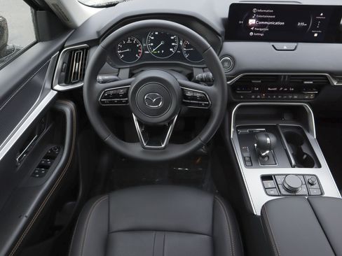 Certified 2025 MAZDA CX-70 3.3 Turbo w/ Preferred Package image 28