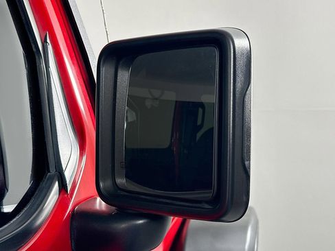 Used 2020 Jeep Wrangler Unlimited Sahara image 44