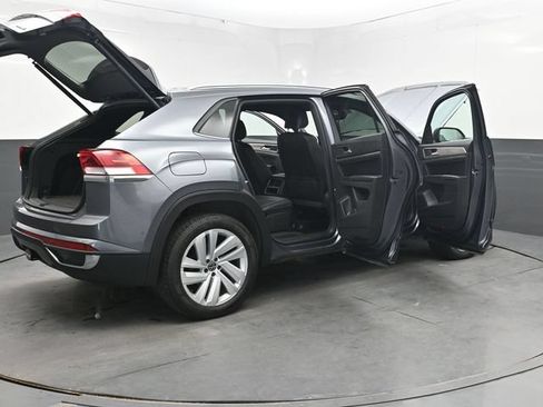 Used 2020 Volkswagen Atlas Cross Sport SE AWD/4WD image 39