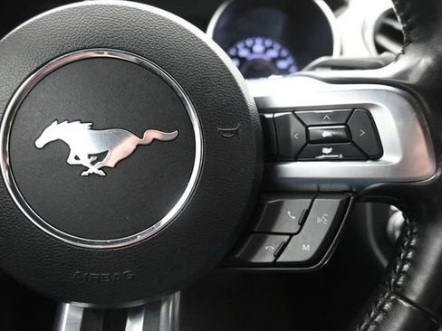 Used 2018 Ford Mustang GT Premium w/ Black Accent Package RWD image 23