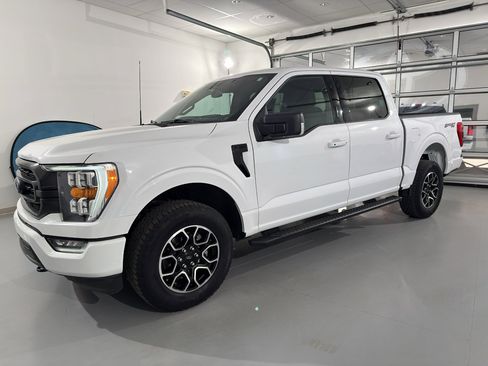 Used 2022 Ford F150 XLT w/ Equipment Group 302A High image 8