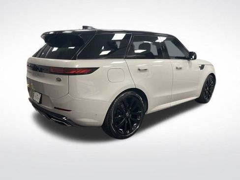 Used 2023 Land Rover Range Rover Sport SE Dynamic image 5