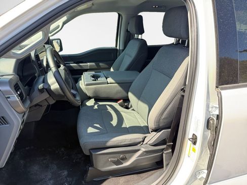 Used 2025 Ford F150 XLT w/ Equipment Group 301A Standard image 12