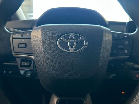 Used 2025 Toyota Camry LE FWD image 23