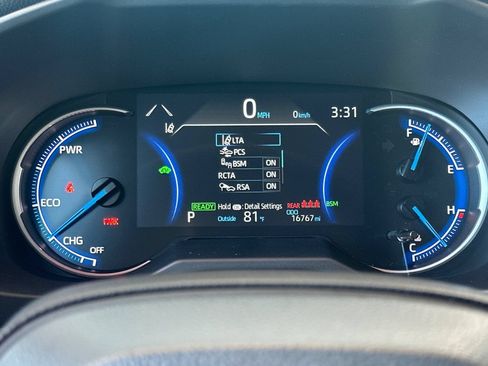 Used 2024 Toyota RAV4 LE AWD/4WD image 28