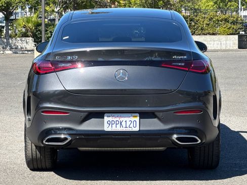 Used 2024 Mercedes-Benz GLC 300 4MATIC image 5