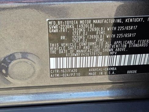 Used 2025 Toyota RAV4 XLE image 24