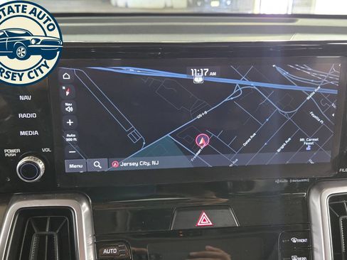 Used 2022 Kia Sorento EX w/ Panoramic Sunroof Package AWD/4WD image 15