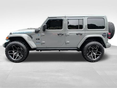 Used 2023 Jeep Wrangler Unlimited Rubicon 4xe AWD/4WD image 2