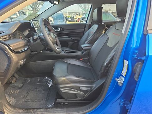 Used 2022 Jeep Compass Trailhawk image 10