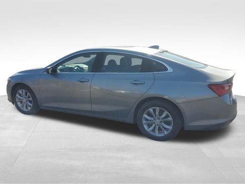 Used 2023 Chevrolet Malibu LT image 3