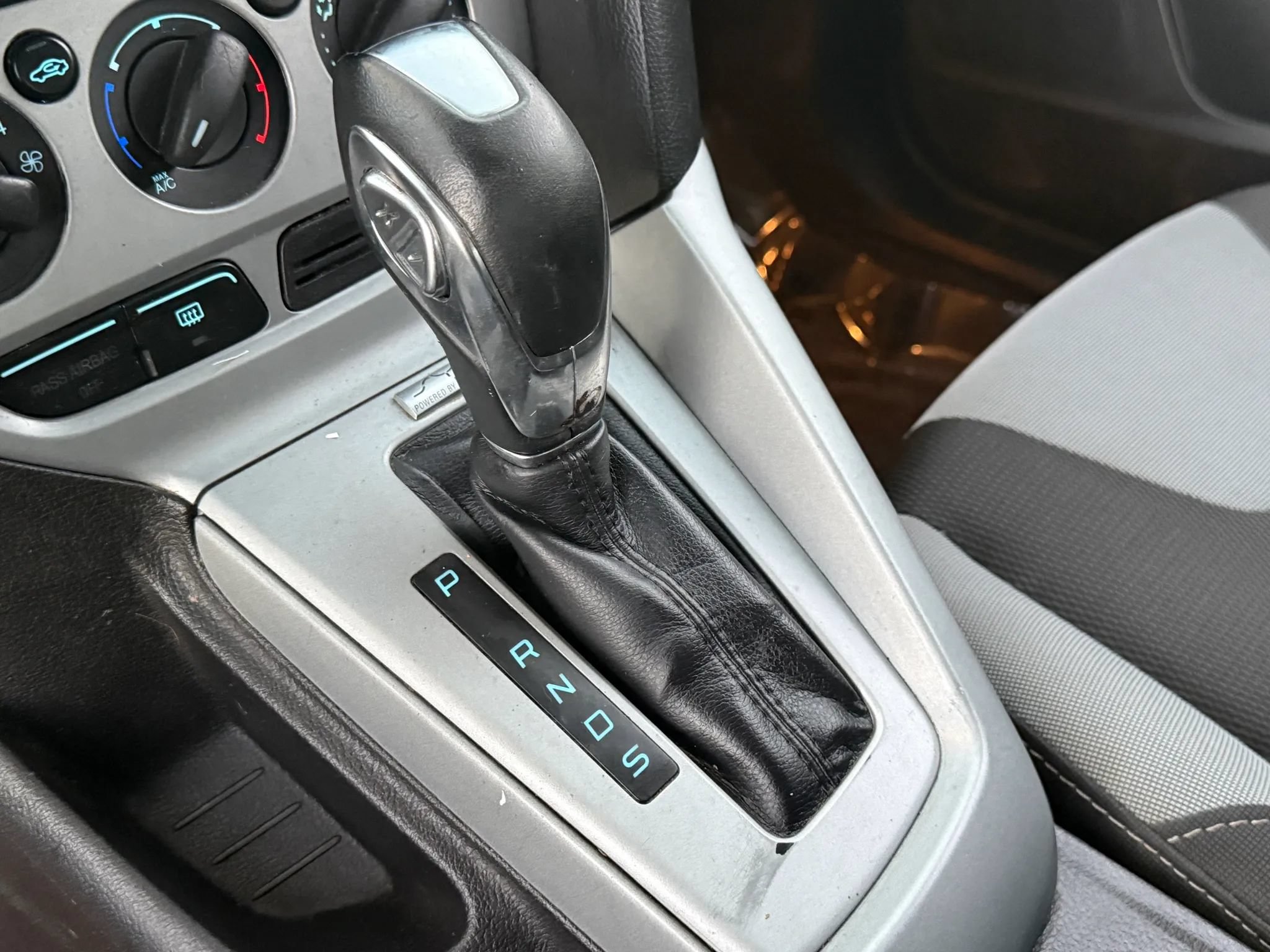 Used 2012 Ford Focus SE FWD image 26