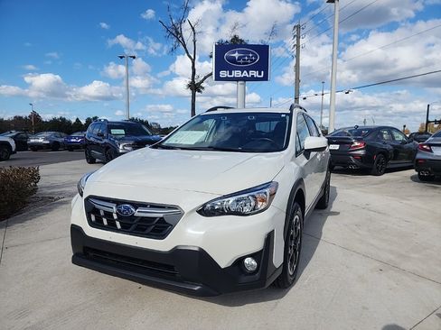 Certified 2022 Subaru Crosstrek 2.0i Premium w/ Popular Package #3 image 1