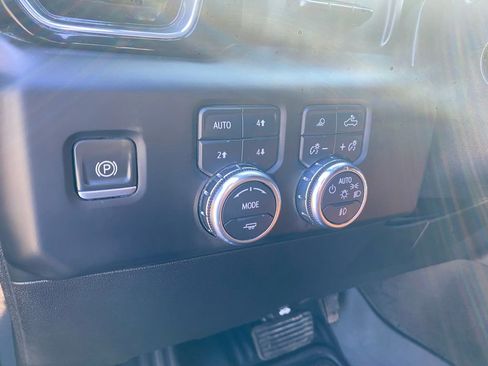 Used 2022 GMC Sierra 1500 Denali Ultimate AWD/4WD image 16